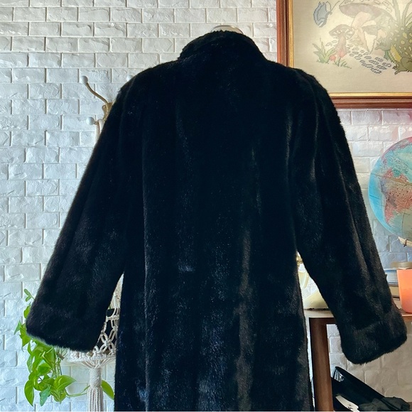 Vintage Marvin Richards Long Black Plush Faux Fur Overcoat Reversible Nylon Coat - Picture 6 of 9